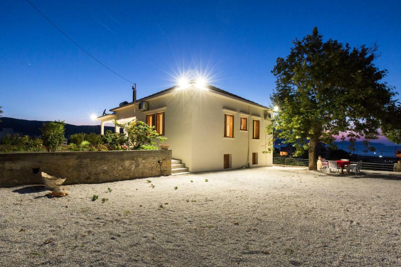 Villa Alexandra Kíssamos Exteriör bild
